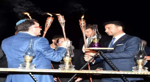 Yahudi toplumu Hanuka’nın 8’inci gününü Bebek Parkı’nda kutladı