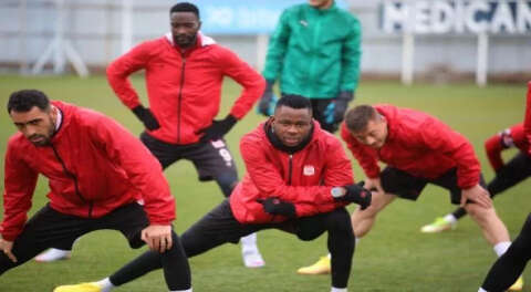 Sivasspor ve Fiorentina rövanş maçının hazırlıklarını tamamladı