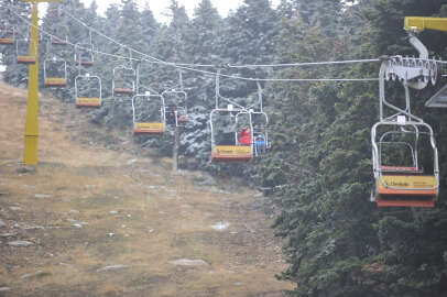 Uludağ'a mevsimin ilk karı yağdı (2)