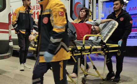 Bursa'da devrilen elektrikli ısıtıcıdan çıkan yangında 2 katlı ev harabeye döndü: 1 yaralı / Ek fotoğraf