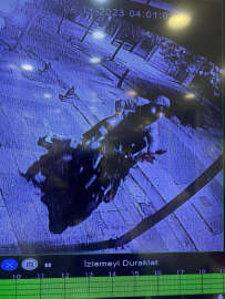 Bakırköy'de motosikletli hırsızların kuyumcu soygunu kamerada