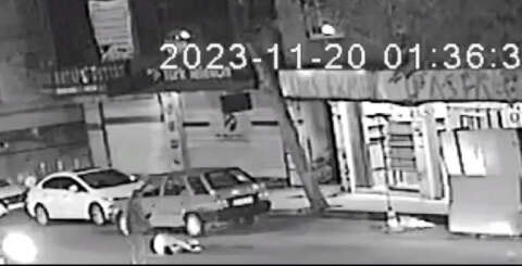 Esenyurt'ta sokak ortasında arkadaşını bıçaklayarak öldürdü 