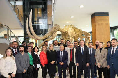 Kayseri'de bulunan 7,5 milyon yıllık fosiller, replikalarıyla birlikte sergileniyor