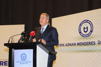 Hulusi Akar: Dünyada bilim her an gelişmekte her an değişmekte, ayak uydurmak lazım