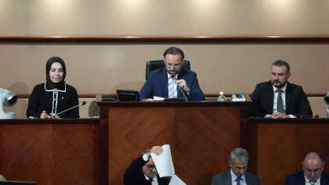 İETT'nin 2024 yılı bütçesi İBB Meclisi'nde kabul edildi