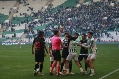 Bursaspor'da Çağatay Yılmaz kadro dışı bırakıldı