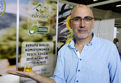 ANTALYA Zeytinyağı tadım uzmanı Mecituslu: Sahtecilikte çok uzmanlaşmışlar (VİDEO EKLENDİ)