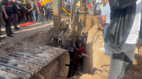 Şanlıurfa'da kanalizasyon çalışması sırasında göçük; 3 işçi toprak altında