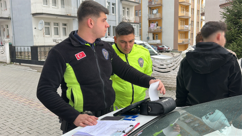 İhtara uymayan motosikletin sürücüsü ile sahibine 100 bin lira ceza