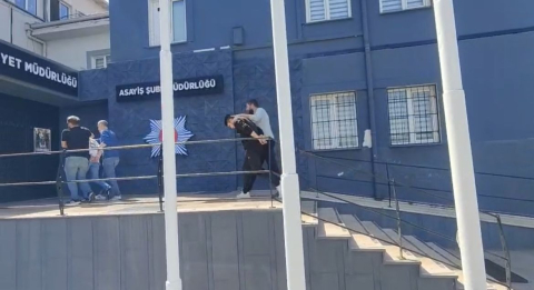 Kuyumcu, silahlı soygun girişimini ‘şaka’ sandı, şüpheli ateş edip kaçtı; 3 gözaltı (2)