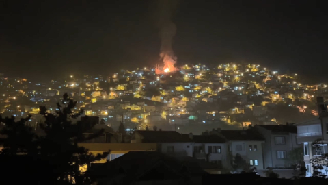 Bursa'da bir evde çıkan yangın bitişikteki 2 eve de sıçradı