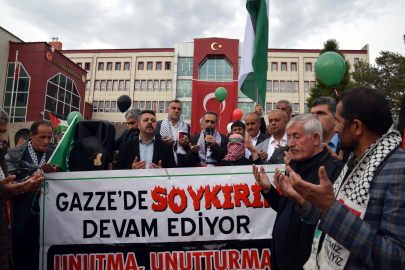 Filistin'deki soykırıma dikkat çekmek için gökyüzüne balonlar bırakıldı