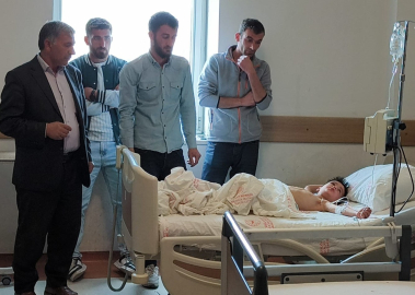 Kars'ta 'güzelavrat' otu yiyen 8 çocuk zehirledi