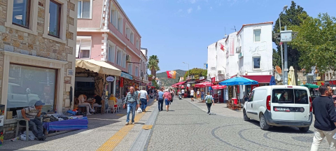 İzmir Foça açıklarında 3.7 büyüklüğünde deprem