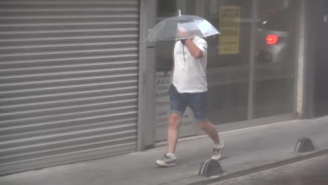 İstanbul - Silivri'de yağışın ardından şimşekler geceyi aydınlattı