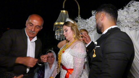 Şırnak’taki düğünde gelin ve damada 3 milyon TL ile 1,5 kilo altın takıldı