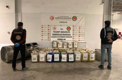 Gürbulak Gümrük Kapısı'nda 721 kilo sıvı metamfetamin ele geçirildi