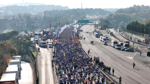 İstanbul - Asya ve Avrupa'yı birleştiren İstanbul Maratonu 47'nci kez koşuldu