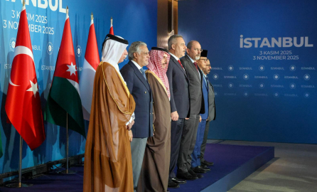 İstanbul - İstanbul'daki 'Gazze Zirvesi' başladı - 2 / Ek fotoğrafla