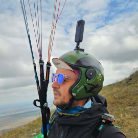 Fethiye'de kayalıklara düşen Rus paraşütçü öldü