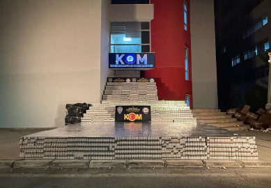 Yıllık 10 milyar lira vergi kaybına neden olan taklit marka sigaralar ele geçirildi; 1 tutuklama