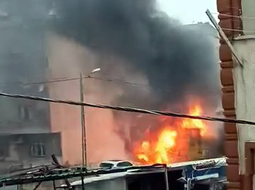 İstanbul - Avcılar'da kümes yangını: 50 hayvan öldü