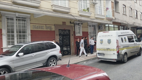 İstanbul- Küçükçekmece’de tartıştığı komşusunun evini kurşunladı