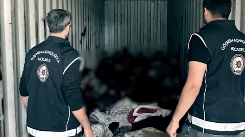 Konteynerde 44 düzensiz göçmen yakalandı; 9 organizatör tutuklandı