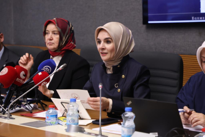 Bakan Göktaş: Sosyal ağ sağlayıcılarına 15 yaşından küçüklere hizmet sunmama yükümlülüğü getirilmesini öneriyoruz