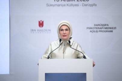 Emine Erdoğan, İHÜ İPAM Darüşşifa Psikoterapi Merkezi'nin açılışına katıldı