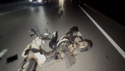 Hafif ticari aracın çarptığı elektrikli motosikletin sürücüsü öldü