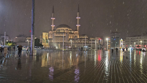 İstanbul - İstanbul'da kar yağışı başladı -3 / Ek görüntü