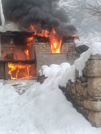 Kayseri'de evde çıkan yangın söndürüldü