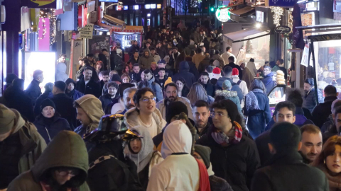 İstanbul - Kadıköy'de yeni yıla saatler kala yoğunluk