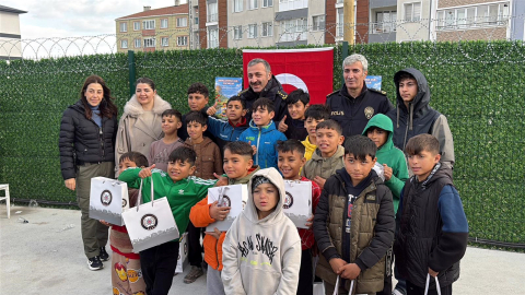Narkotik olaylarla anılan Kore Mahallesi’nde çocuklar, geçici polis merkezinde ağırlandı