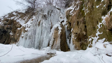 Girlevik Şelalesi dondu, 3 metrelik sarkıtlar oluştu