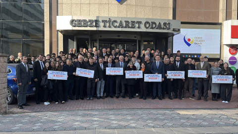 Proje yarışmasında dereceye giren meslek lisesi öğrencileri ödüllerini törenle aldı