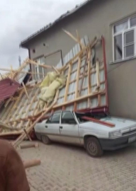 Konya'da fırtına etkili oldu