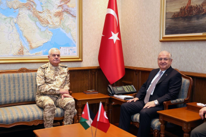 Bakan Güler, Ürdün Genelkurmay Başkanı Al Hnaity'i kabul etti