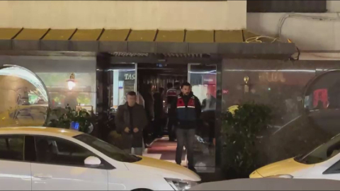 İstanbul - Ünlülere yönelik ‘uyuşturucu’ soruşturmasında yeni operasyon; Bebek Otel'de arama yapılıyor -2 / Ek bilgi ve görüntüyle