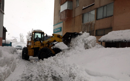 Bitlis’te kapanan 111 köy ve mezra yolundan 89'u açıldı