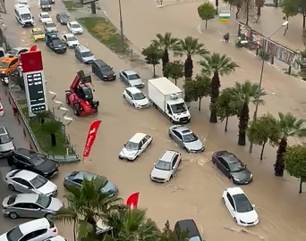 Adana'da metrekareye 138 kilo yağış düştü