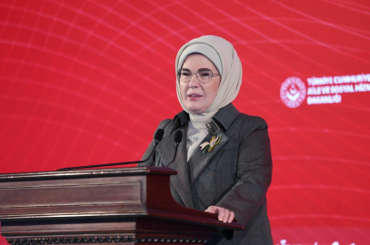 İstanbul- Emine Erdoğan: Ne zaman bir çocuk dara düşse, devletimiz tüm imkanlarıyla onun yanında yer alır