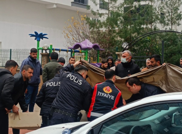 Mardin’de 7’nci kattaki dairenin balkonundan düşen kadın öldü