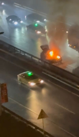 İstanbul - Haliç Köprüsü'nde otomobil yangını