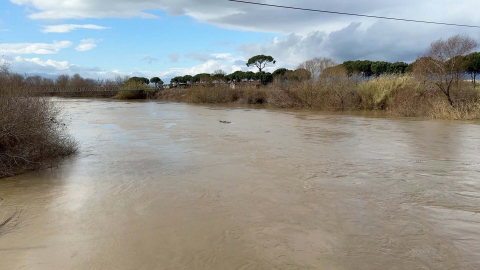 Büyük Menderes'in su seviyesi yükseldi; taşkın riski tedirgin etti