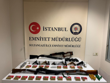 İstanbul- Sultangazi'de 4 ayrı adrese düzenlenen operasyonda 3 şüpheli yakalandı