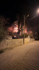 Adana'da ev yangını