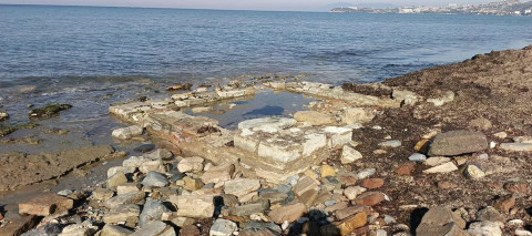 Kuşadası'nda yağmur suları Anaia Höyüğü'ne ait kalıntıları ortaya çıkardı