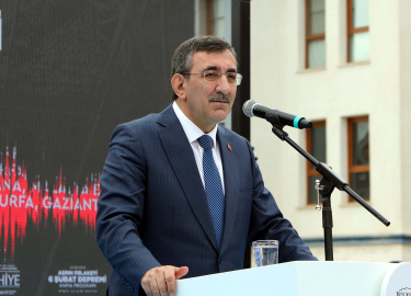 Cevdet Yılmaz: Deprem harcamalarına yaklaşık 90 milyar dolarlık bir kaynak ayırdık